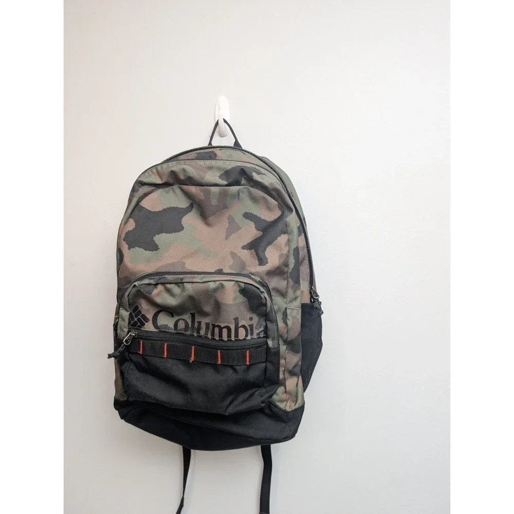Columbia Unisex Zigzag 30L Backpack Cypress Camouflage Green School Hiking